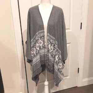 Mossimo Gray Aztec Pattern Shrug Sweater